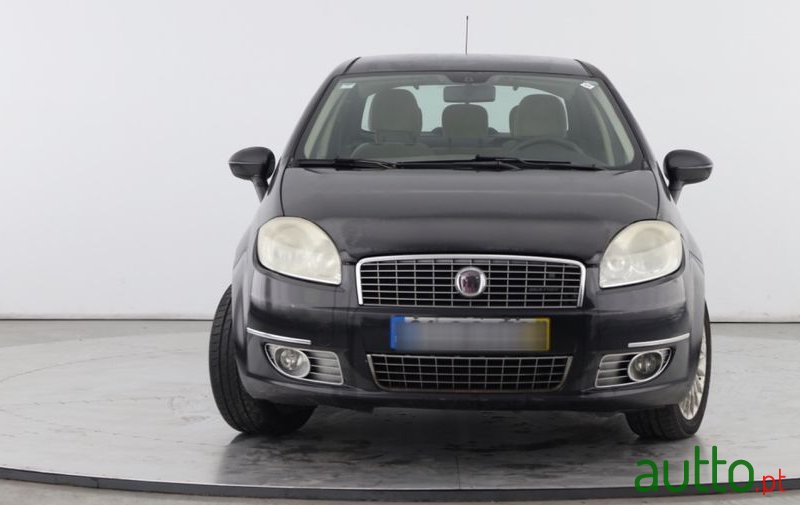 2008' Fiat Linea 1.3 M-Jet Emotion photo #3