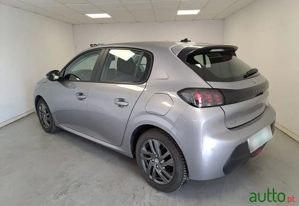 2022' Peugeot 208 photo #5