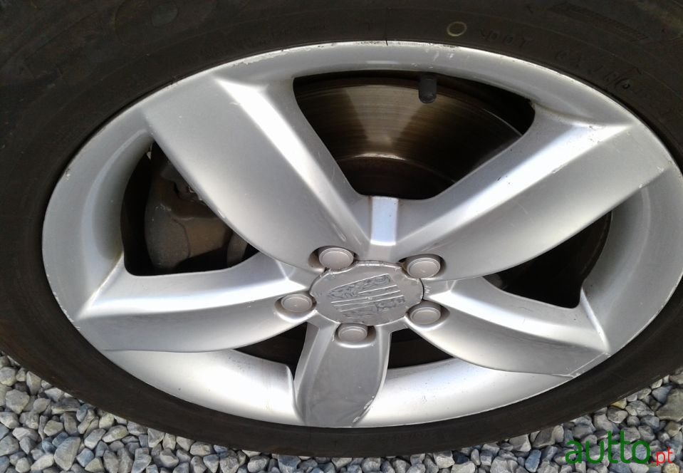 2011' SEAT Alhambra photo #3