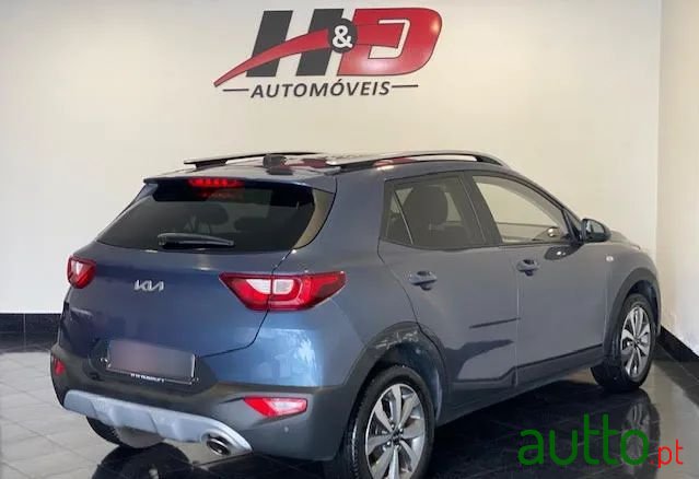 2022' Kia Stonic 1.2 Dynamic photo #3