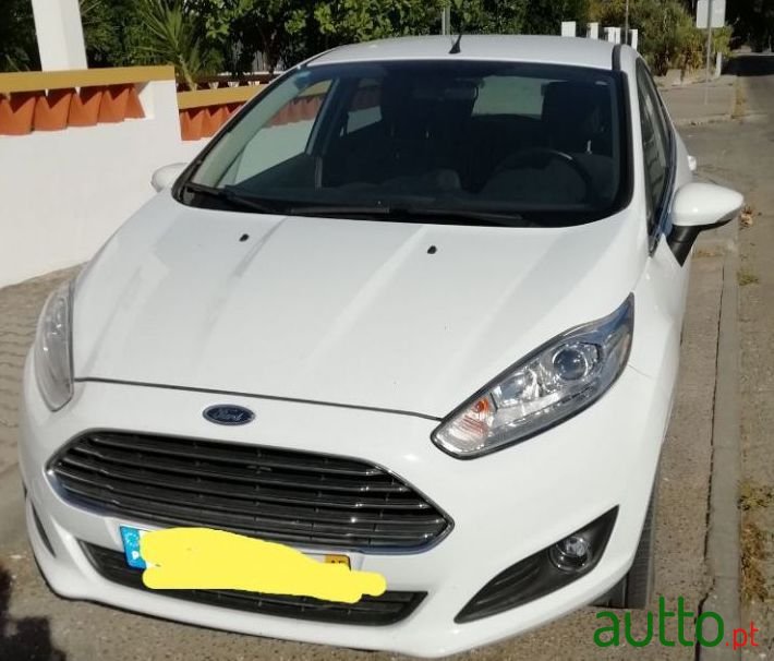 2015' Ford Fiesta photo #1