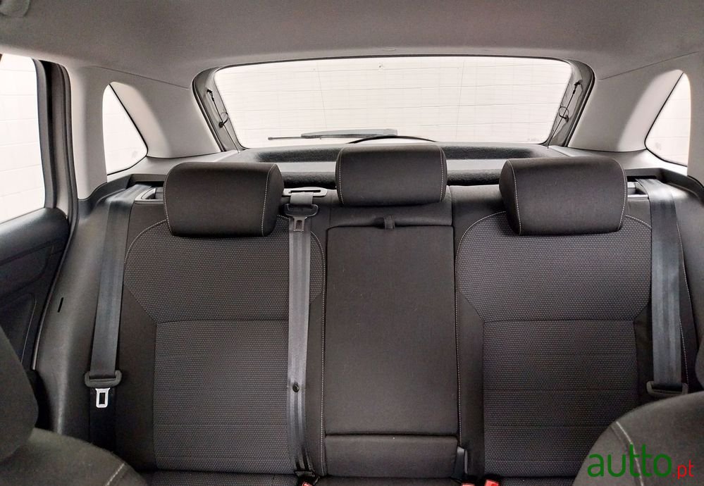 2014' Skoda Rapid Spaceback photo #5