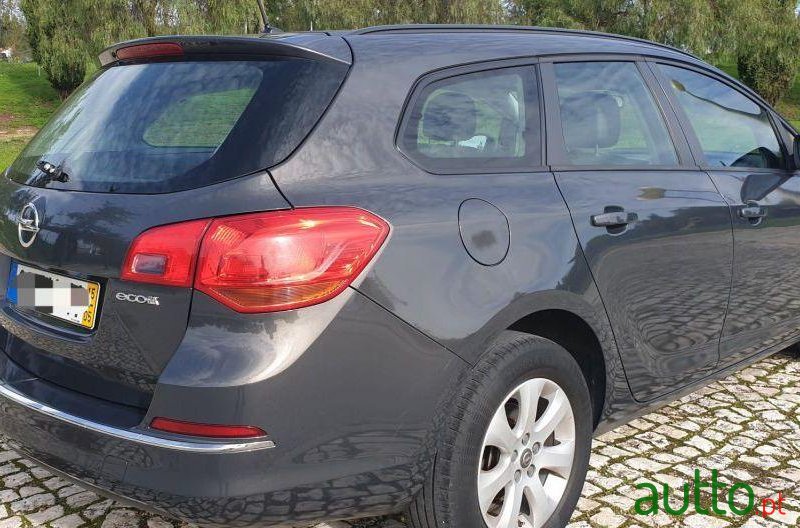 2015' Opel Astra Sports Tourer photo #3