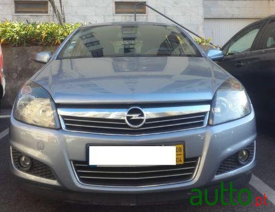 2008' Opel Astra photo #2
