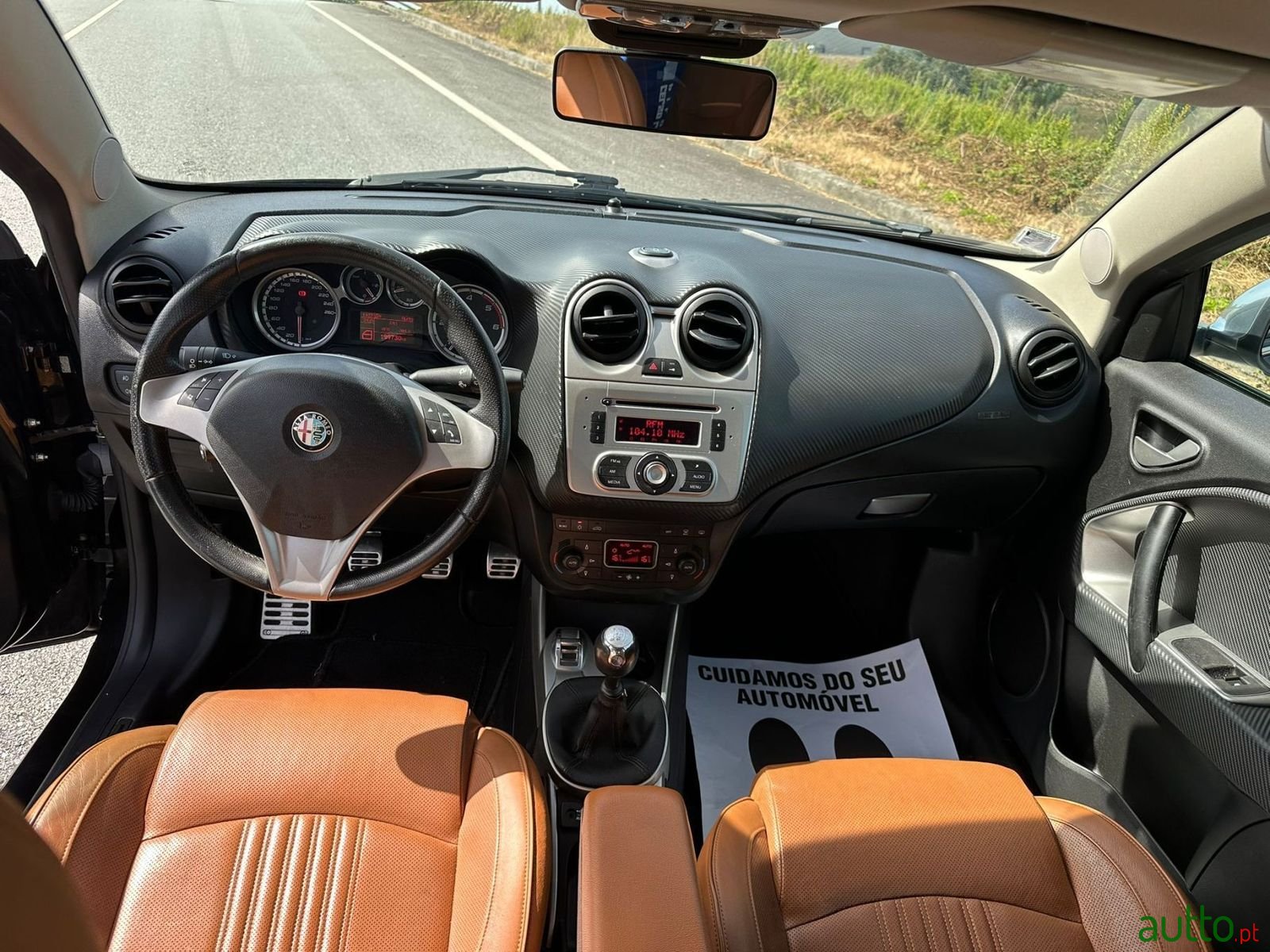 2011' Alfa Romeo MiTo photo #6