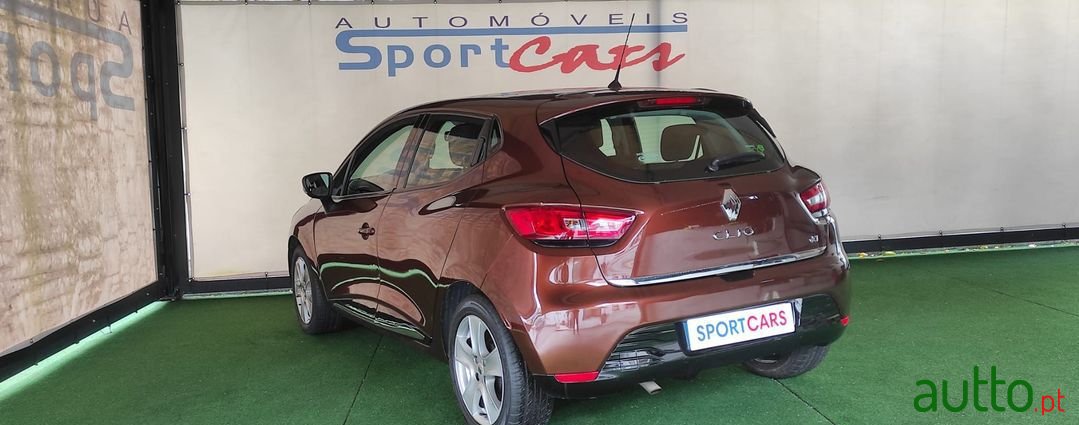 2015' Renault Clio photo #4