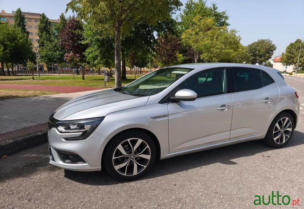 2016' Renault Megane photo #3