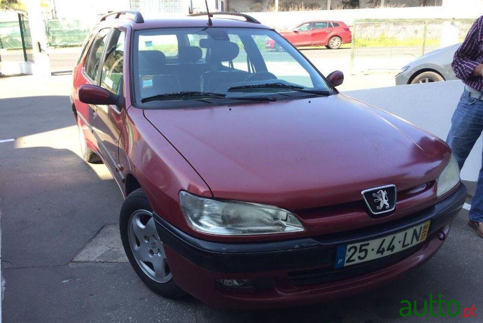 1998' Peugeot 306 Break photo #2