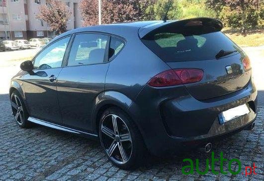 2010' SEAT Leon 1.6 Tdi Kit Cupra photo #2