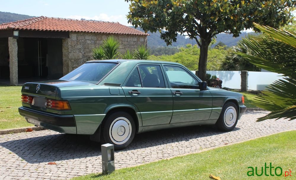 1992' Mercedes-Benz 190 E 1.7 photo #5