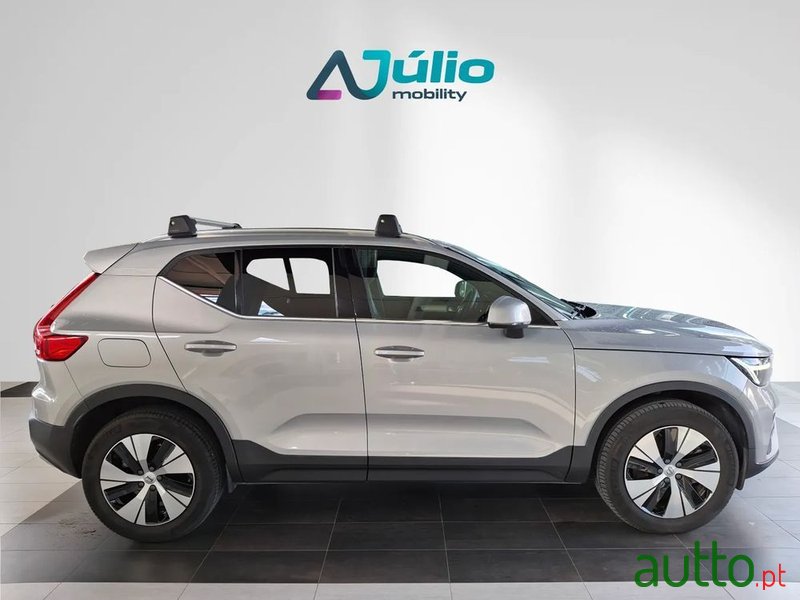 2023' Volvo Xc 40 photo #2