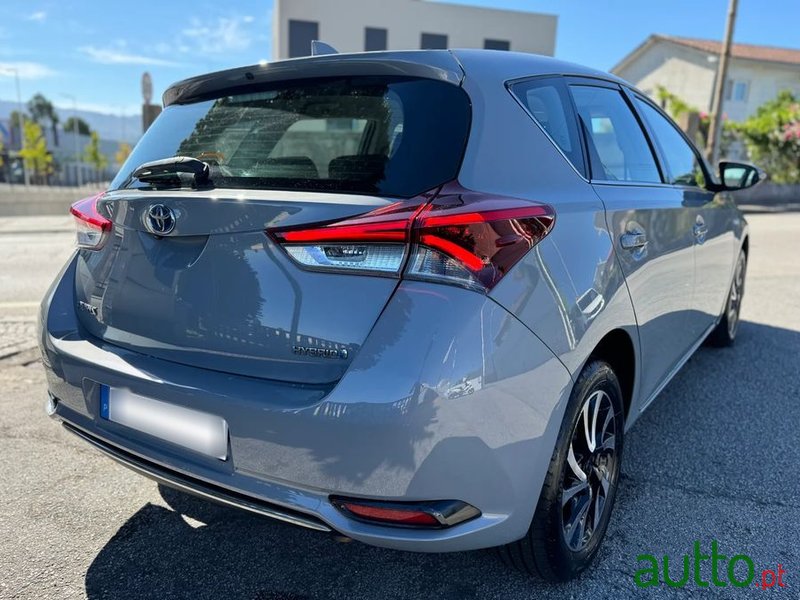 2018' Toyota Auris photo #4