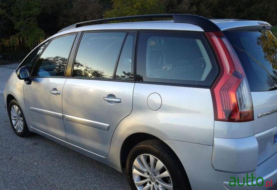 2007' Citroen C4 Grand Picasso photo #1