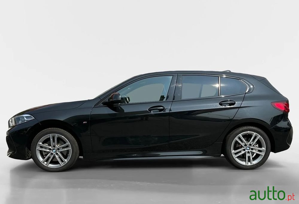 2024' BMW Série 1 photo #2