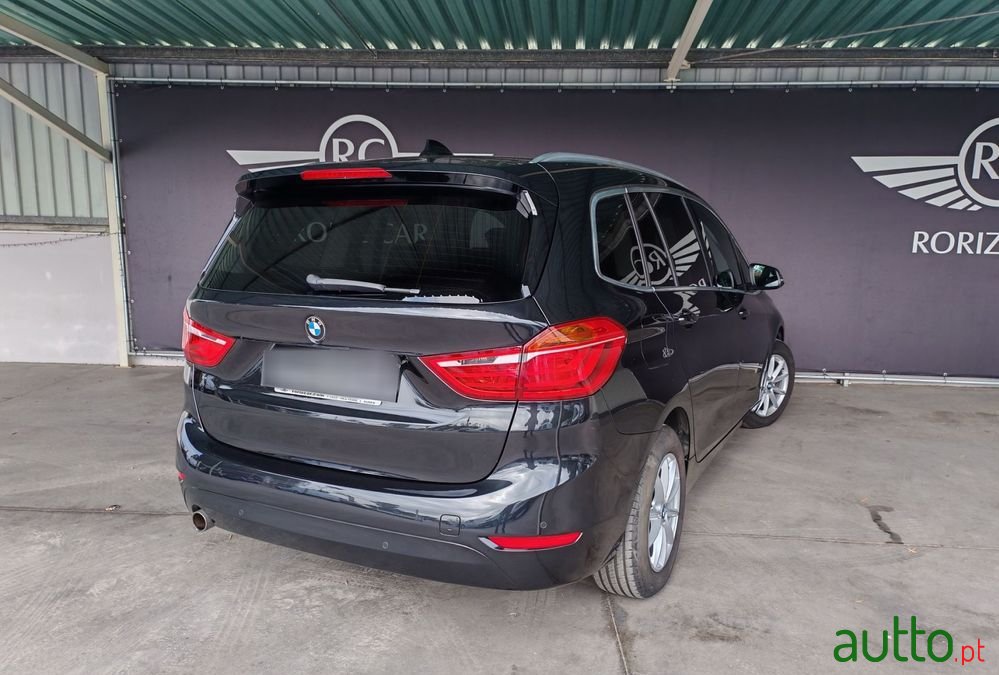 2021' BMW Série 2 D 7L Advantage Auto photo #5