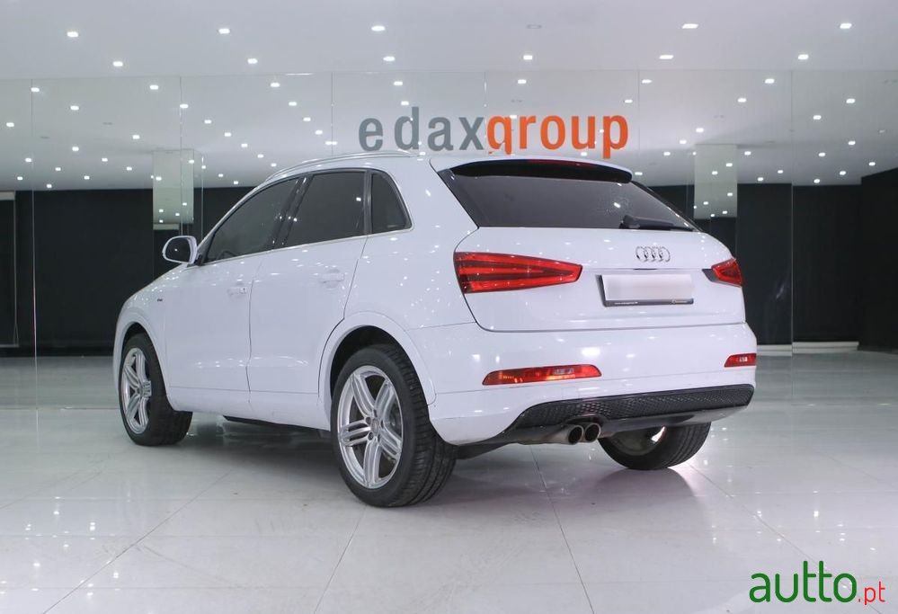 2012' Audi Q3 2.0 Tdi S-Line photo #4