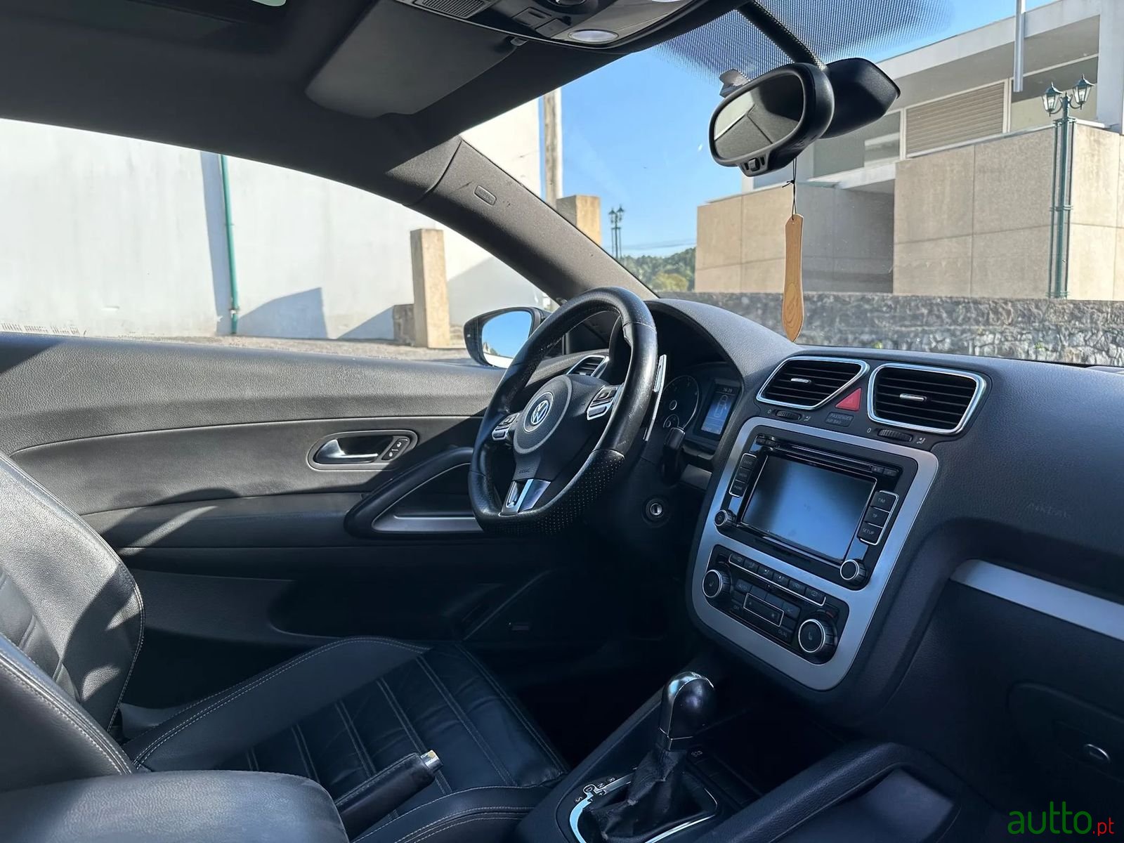 2010' Volkswagen Scirocco photo #6