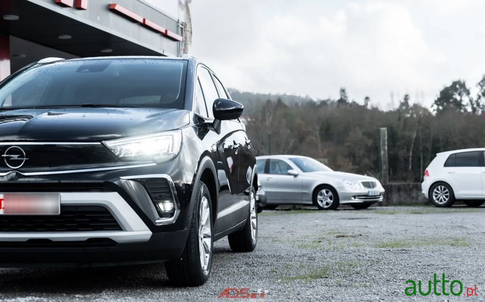 2021' Opel Crossland 1.2 Elegance photo #2
