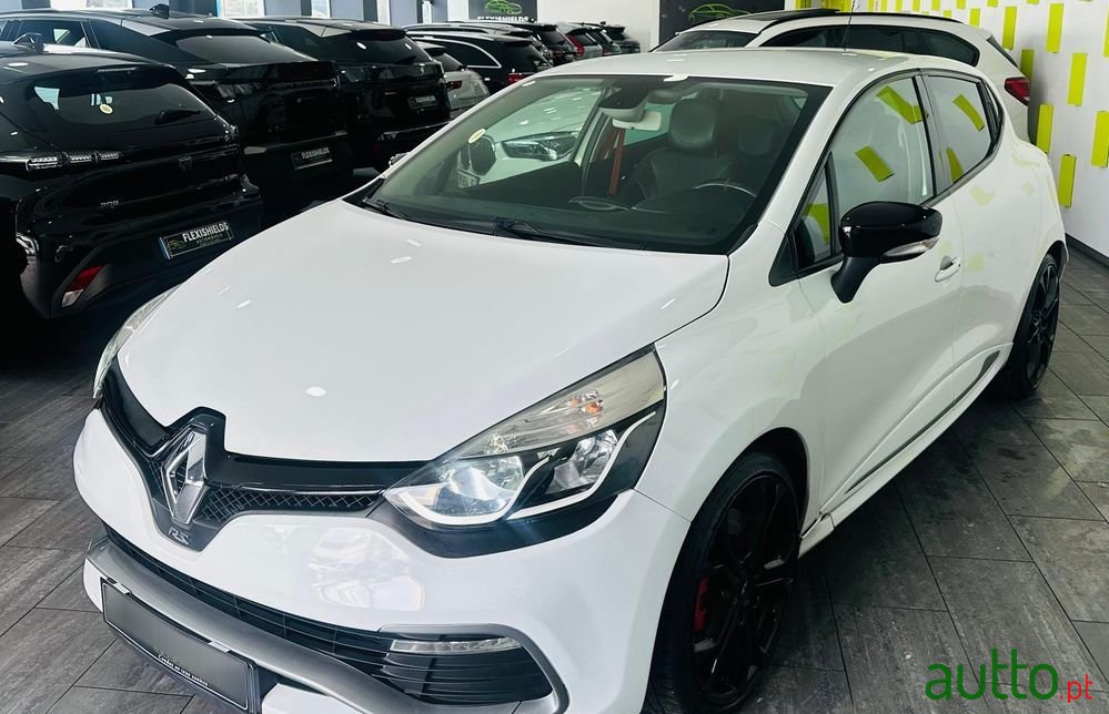 2014' Renault Clio photo #6