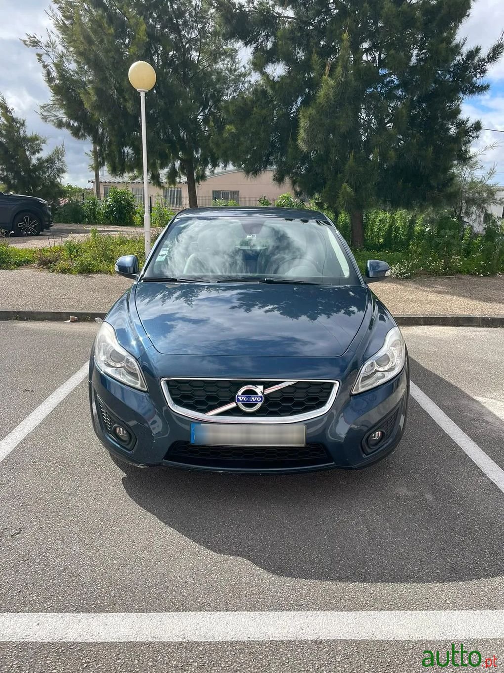 2011' Volvo C30 photo #1