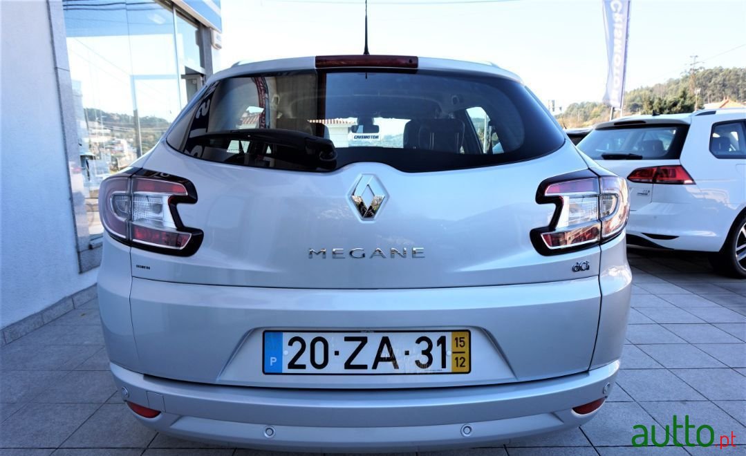 2015' Renault Megane Sport Tourer photo #6