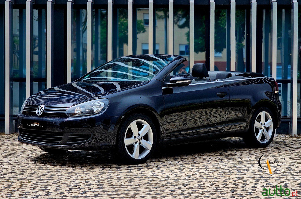 2012' Volkswagen Golf Cabriolet 1.2 TSI BlueMotion Exclusive photo #1