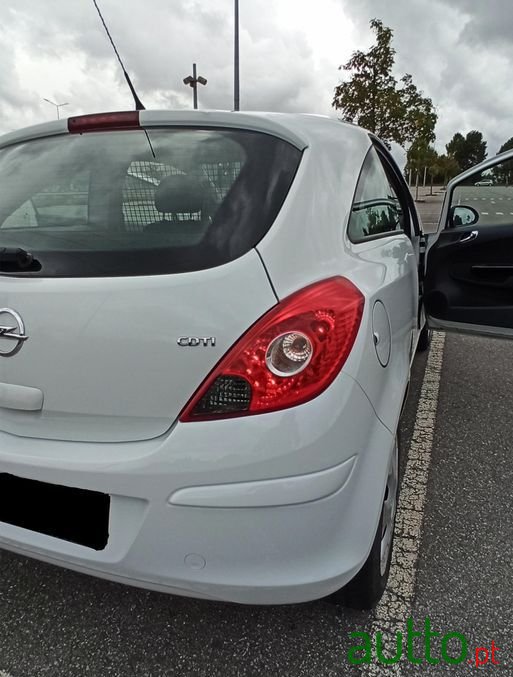 2013' Opel Corsa photo #4