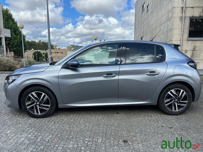 2020' Peugeot 208 photo #1