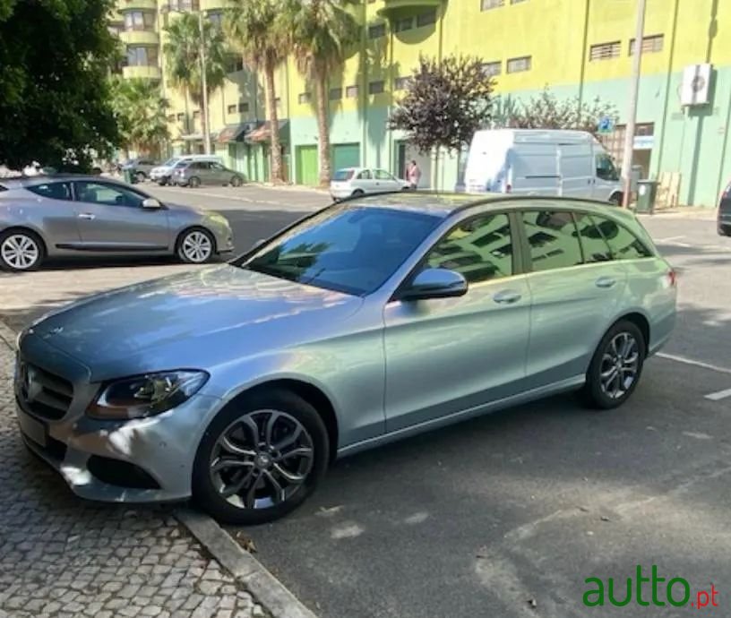 2016' Mercedes-Benz 300 photo #1