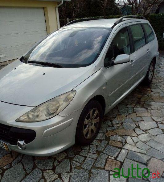 2006' Peugeot 307 Sw photo #2