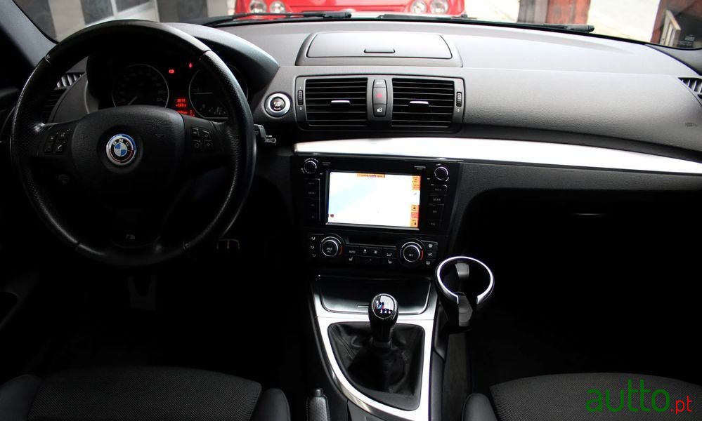 2013' BMW Série 1 D Line Sport photo #5