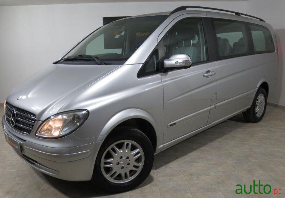 2008' Mercedes-Benz Viano photo #1