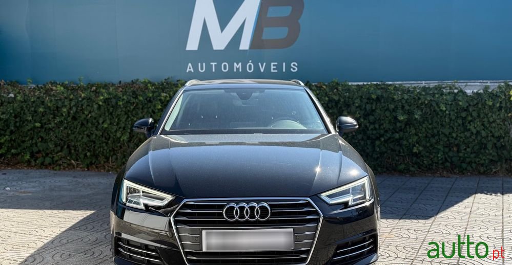2016' Audi A4 Avant photo #2