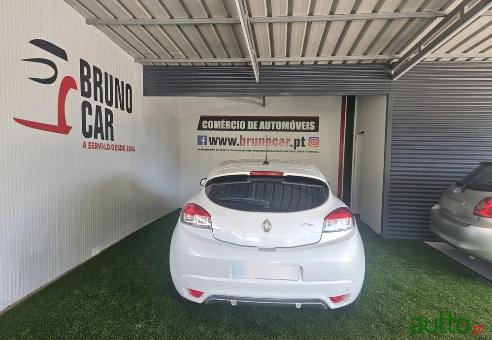 2013' Renault Mégane Coupe photo #4