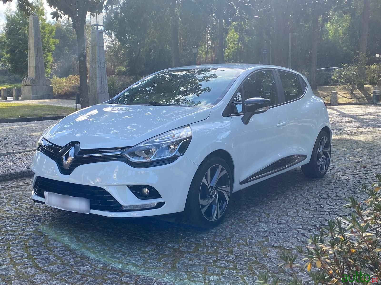 2017' Renault Clio photo #5