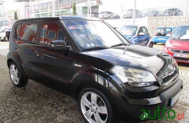 2010' Kia Soul 1.6 Crdi Ex photo #2