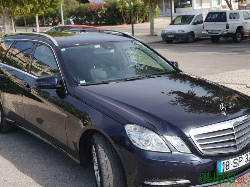 2012' Mercedes-Benz E-300 Bluetec Hybrid photo #2