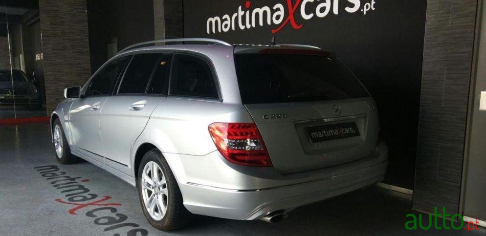 2013' Mercedes-Benz C-220 photo #4