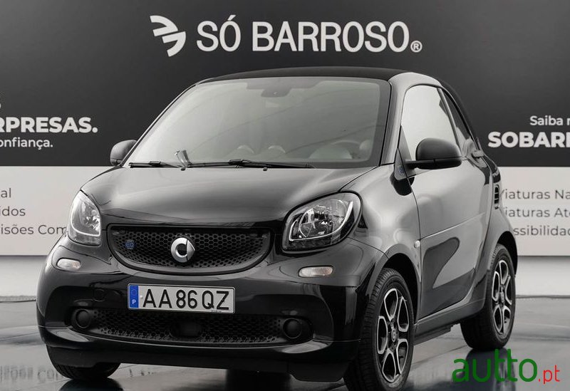 2020' Smart Fortwo photo #1