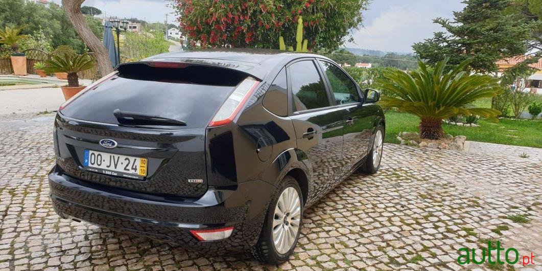 2010' Ford Focus Titanium X photo #1