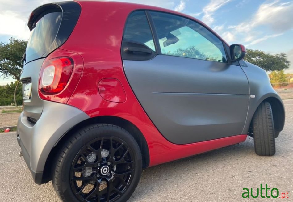 2018' Smart Fortwo photo #3