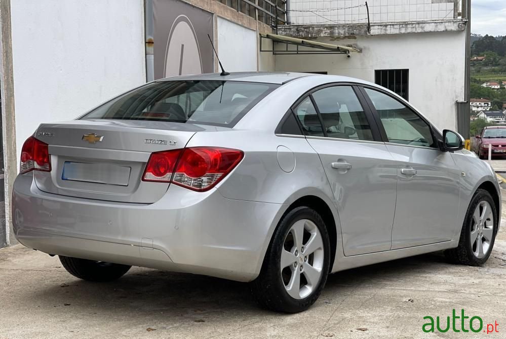 2011' Chevrolet Cruze 2.0 Vcdi Lt photo #2