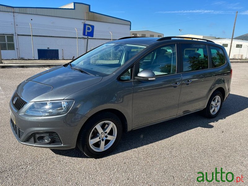 2013' SEAT Alhambra photo #1