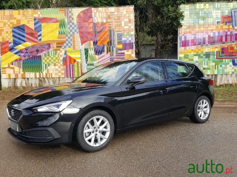 2021' SEAT Leon photo #4