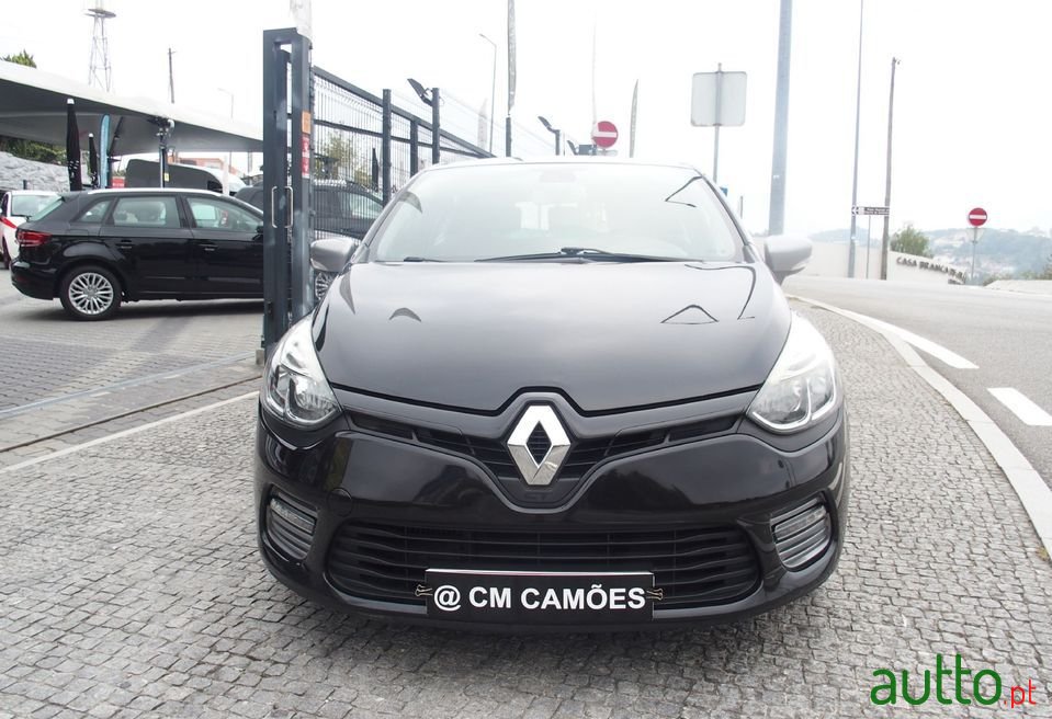 2013' Renault Clio photo #4
