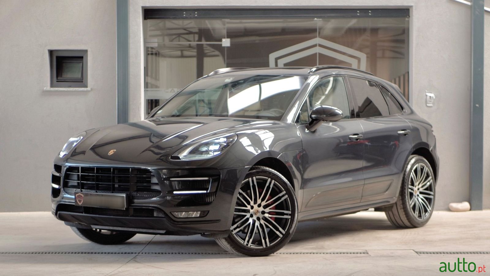 2016' Porsche Macan photo #1