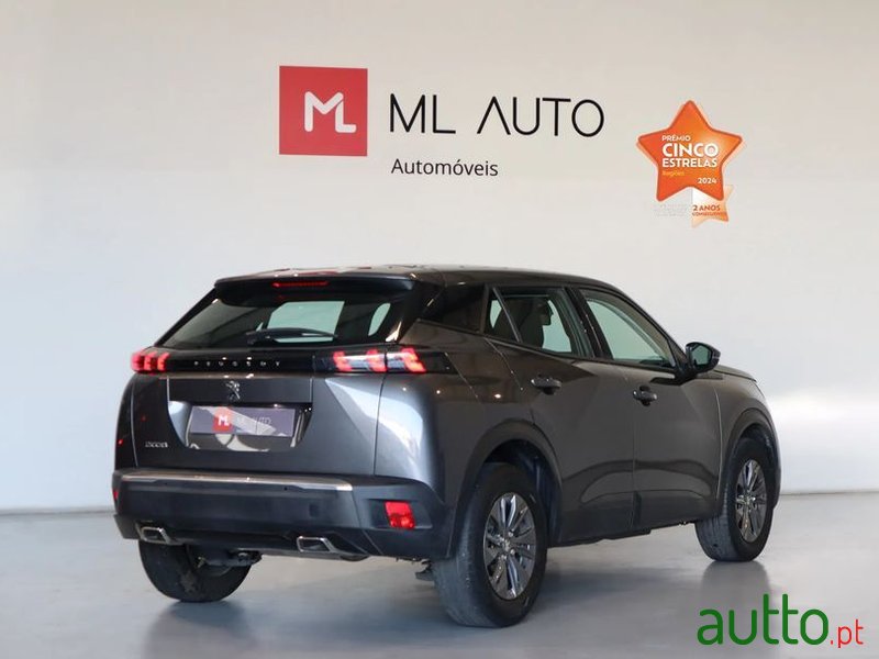 2020' Peugeot 2008 photo #2