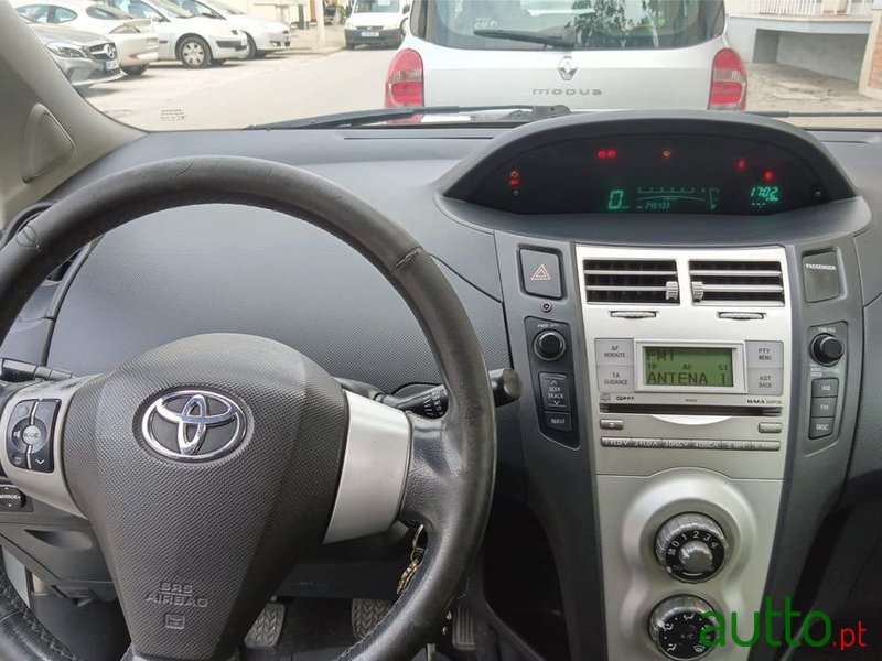 2006' Toyota Yaris photo #6