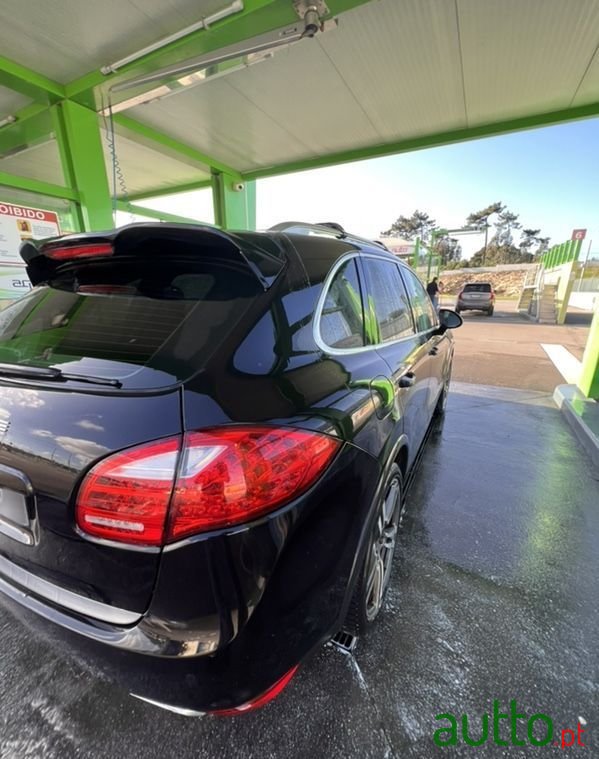 2013' Porsche Cayenne Ii photo #2