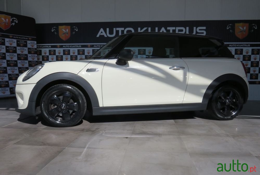 2015' MINI One photo #4